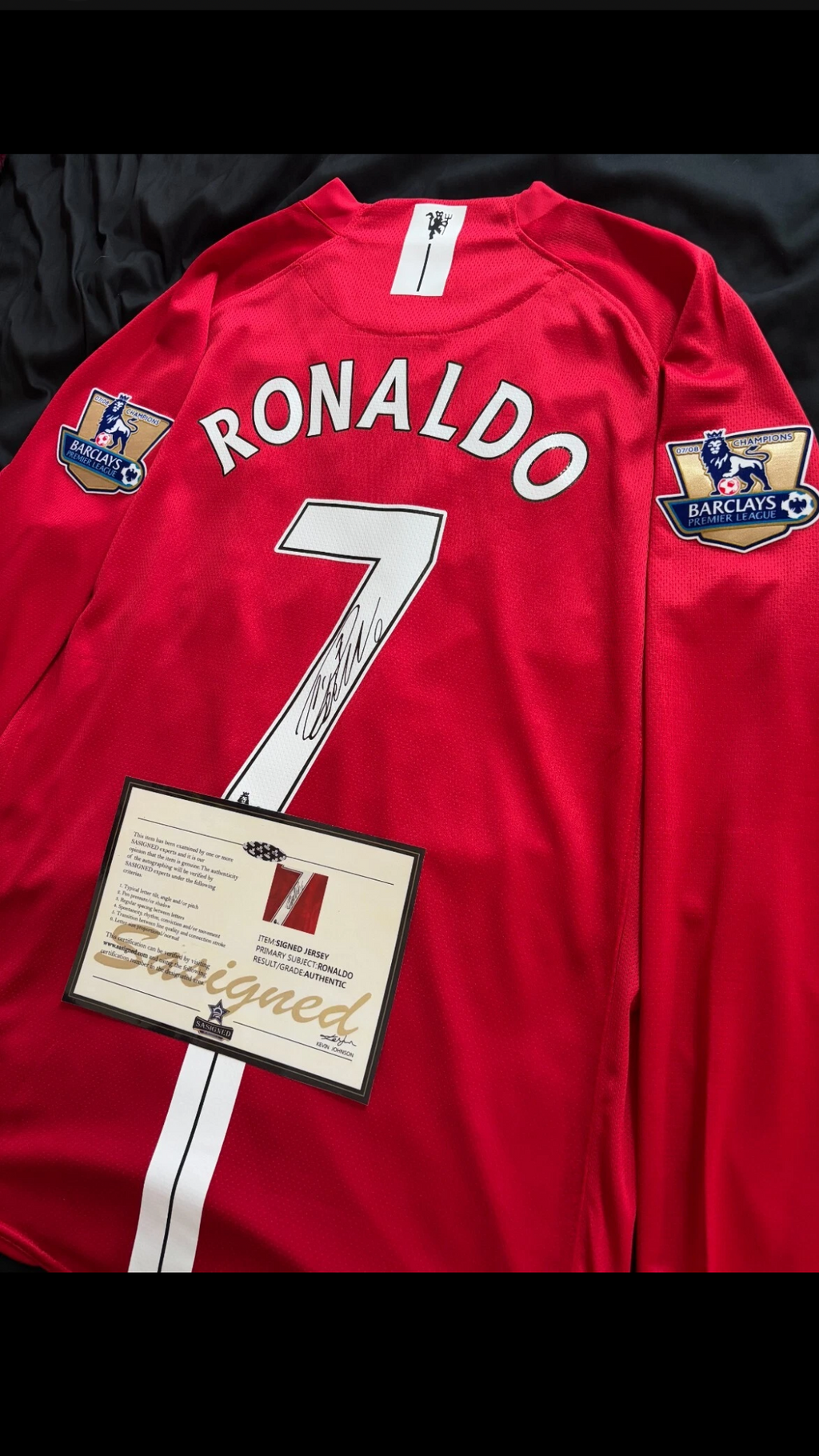 CR7 man united shirt with signature