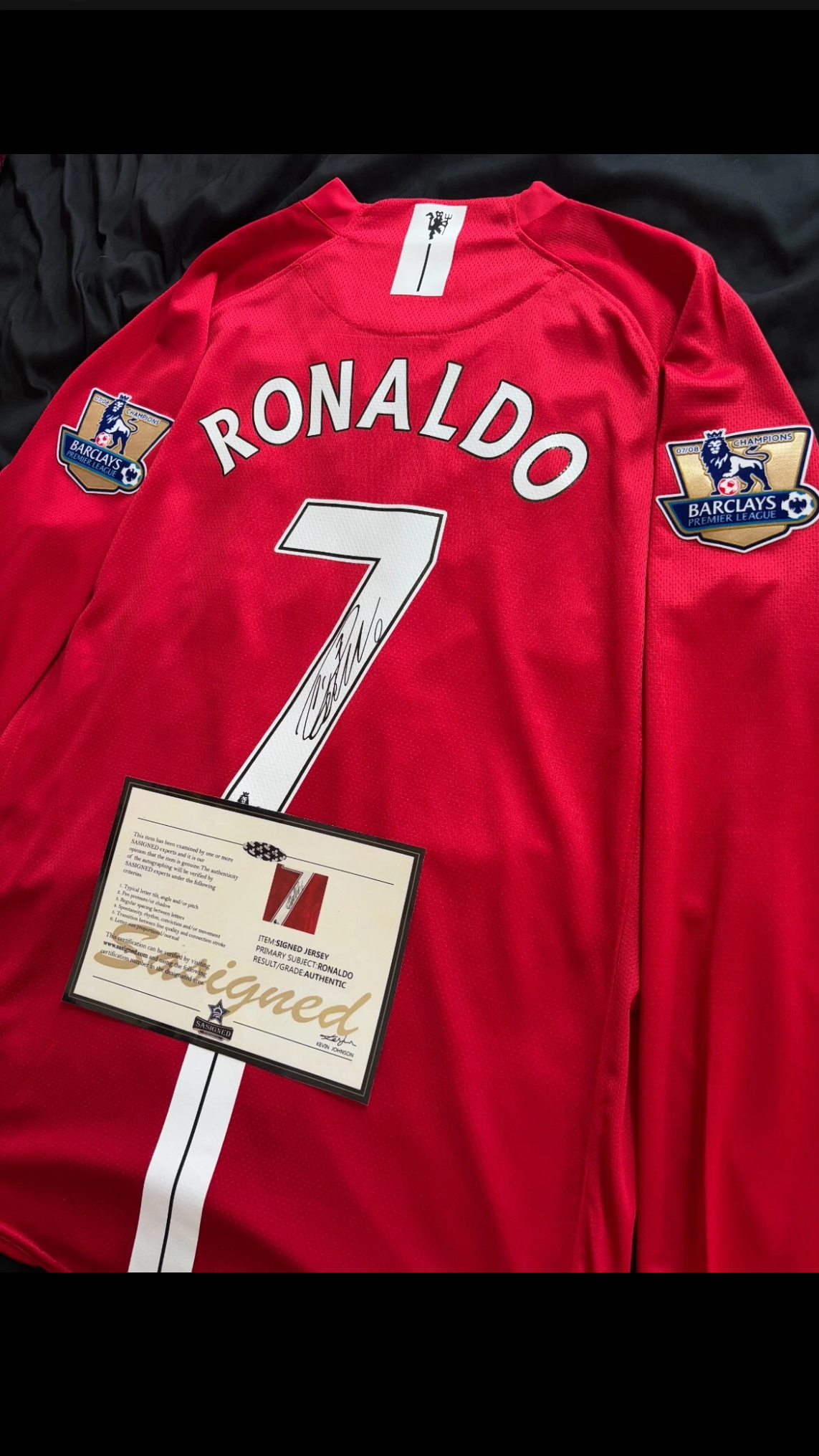 CR7 man united shirt with signature