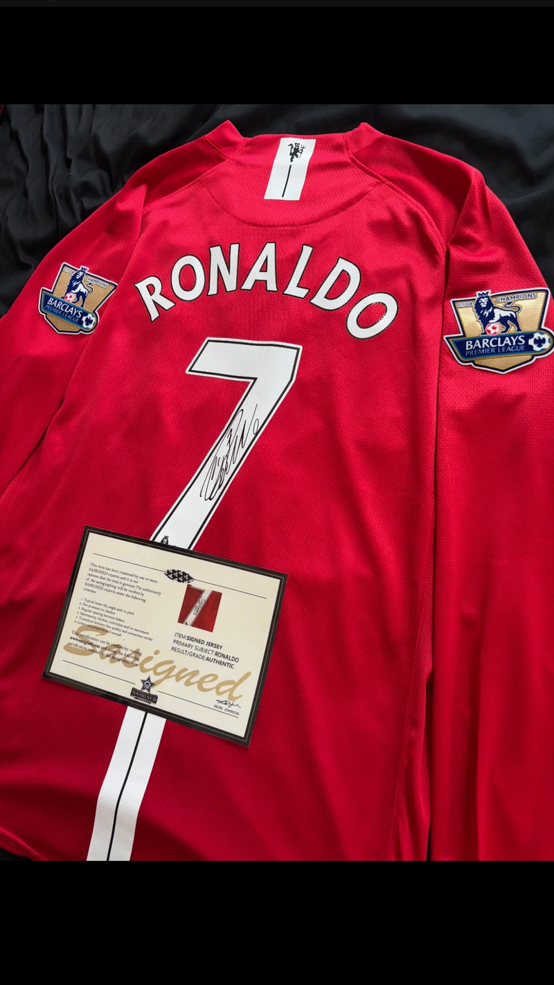 CR7 man united shirt with signature